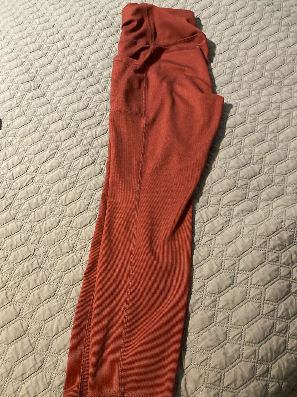 Women’s yoga leggings, size L, like new - Picture 3 of 5